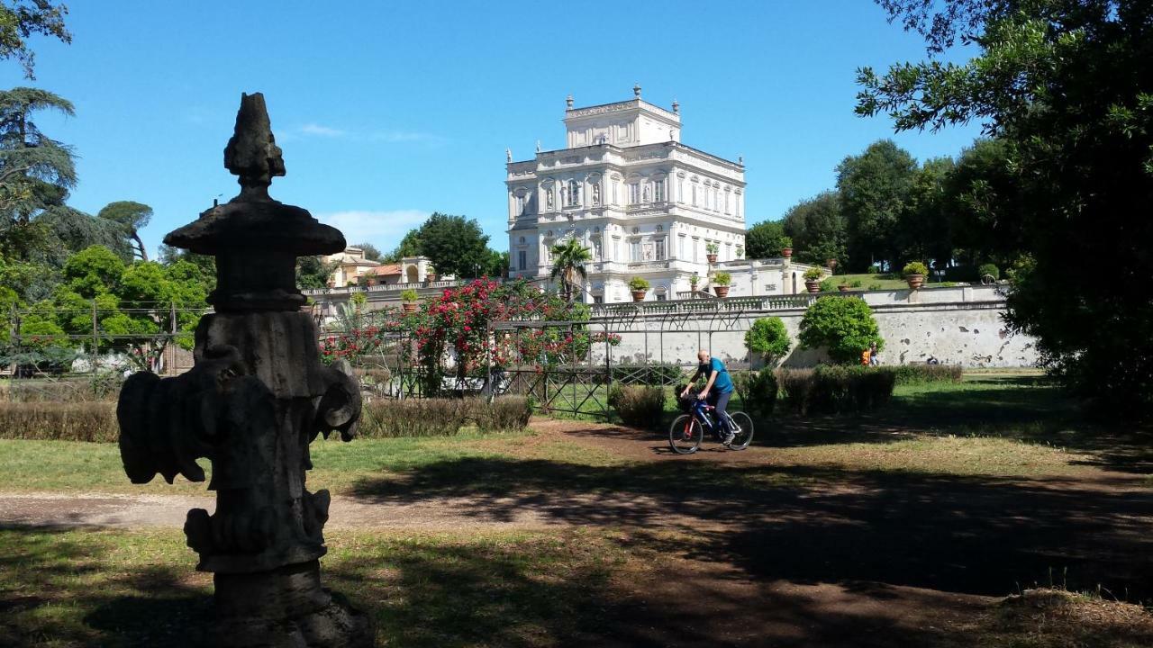 Acomodação com café da manhã  Attico Monteverde Roma
